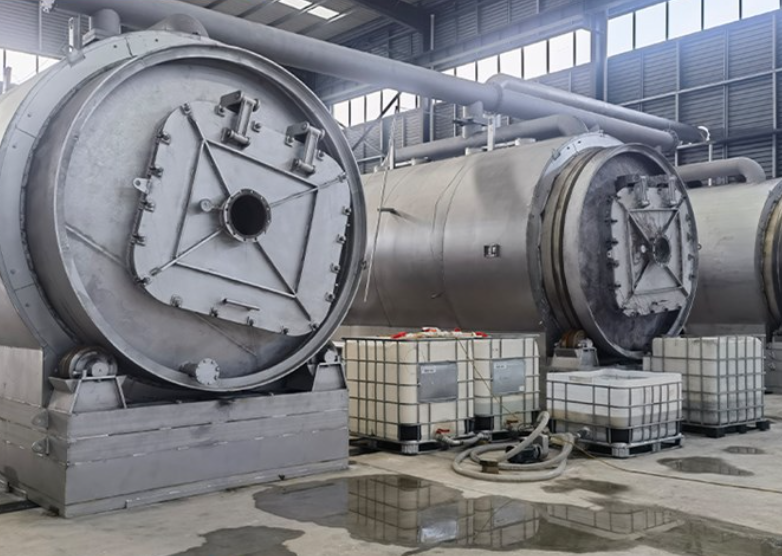 光伏板处理设备 塑料轮胎铝塑 废橡胶炼油裂解设备 润达环保科技